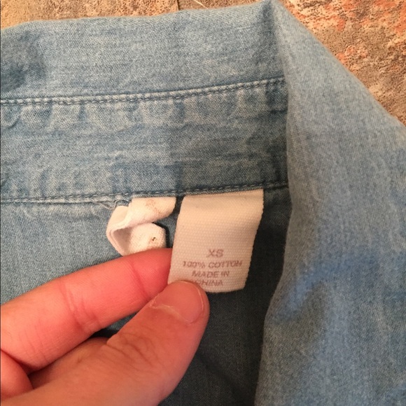 Button up shirt - Picture 3 of 3